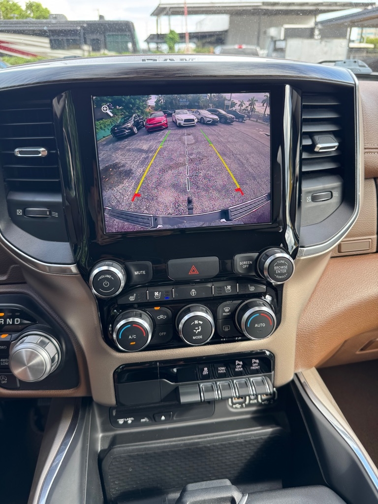 RAM 1500 Laramie Crew Cab SWB 4WD 2019