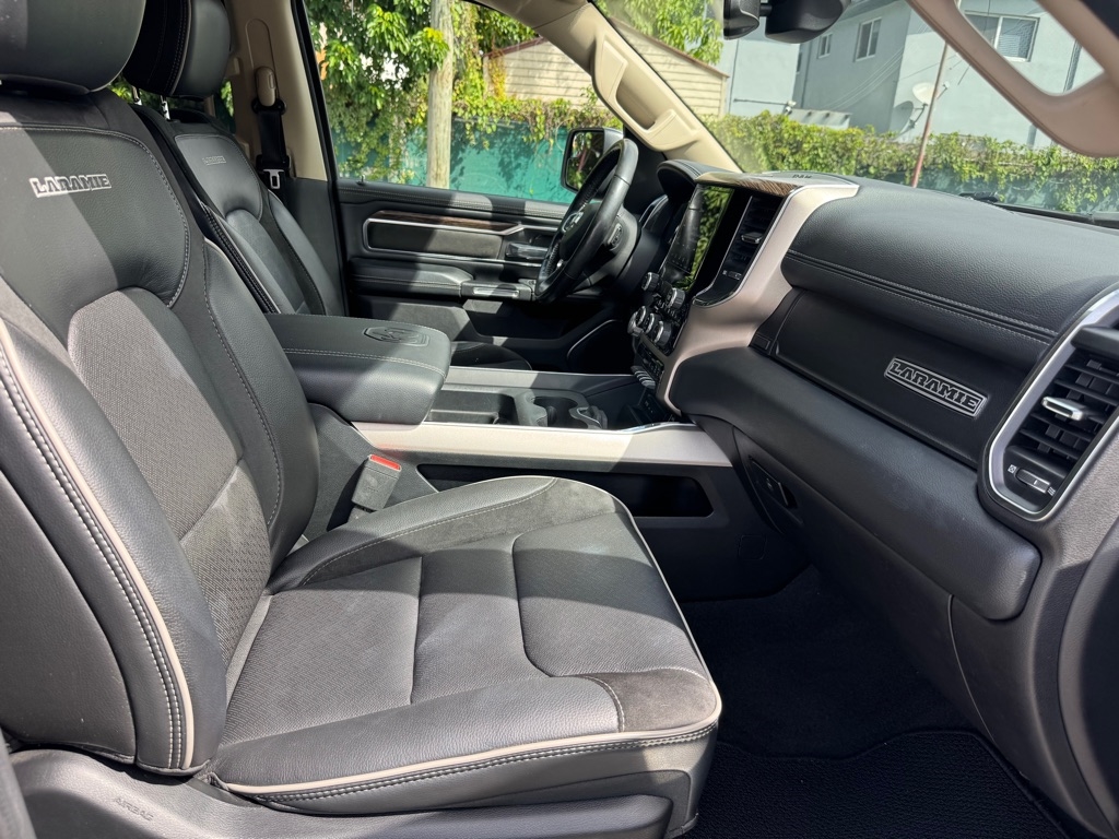 RAM 1500 Laramie Crew Cab SWB 4WD 2019