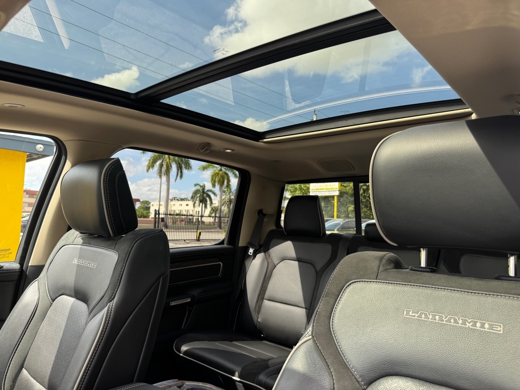 RAM 1500 Laramie Crew Cab SWB 4WD 2019