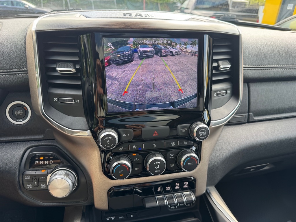 RAM 1500 Laramie Crew Cab SWB 4WD 2019