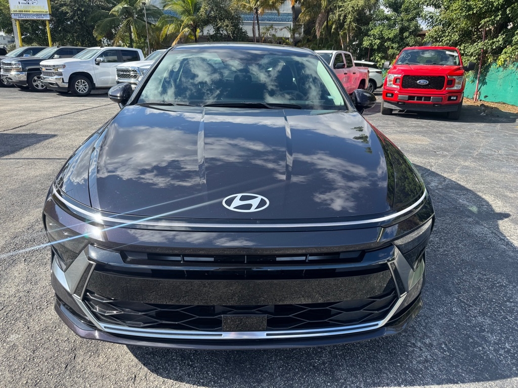 2025 Hyundai Sonata SEL photo 4
