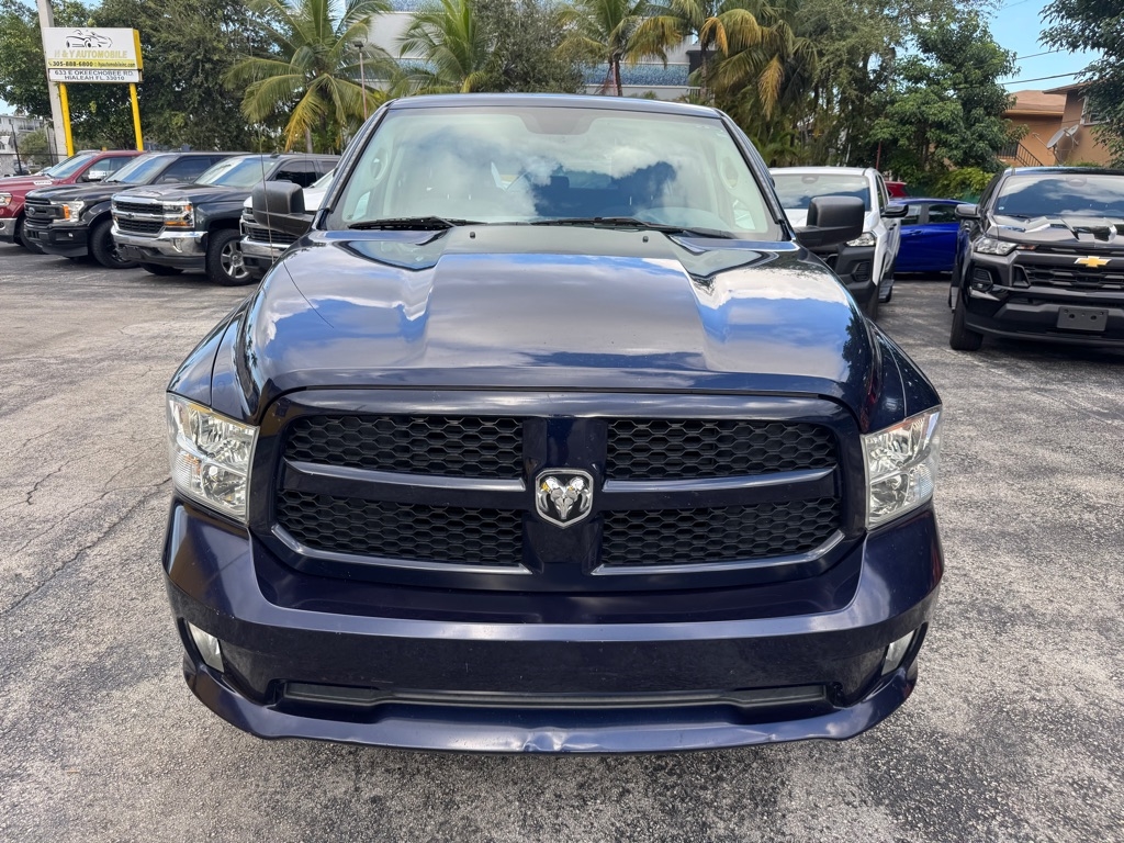 RAM 1500 Tradesman Quad Cab 2WD 2017