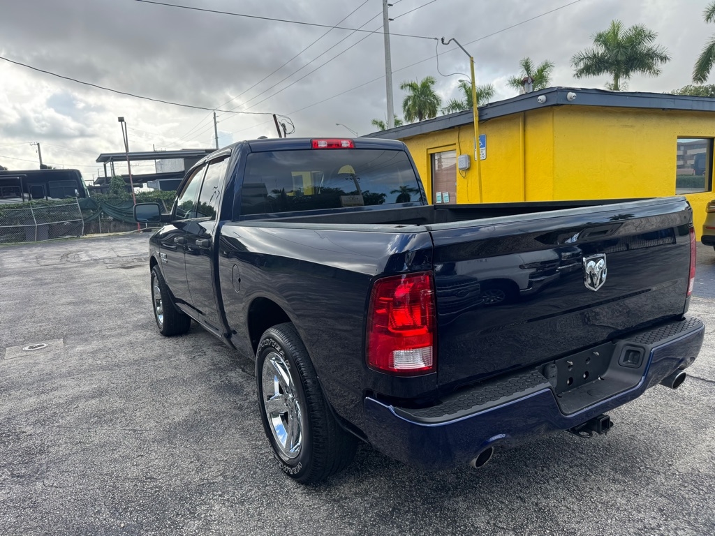 RAM 1500 Tradesman Quad Cab 2WD 2017