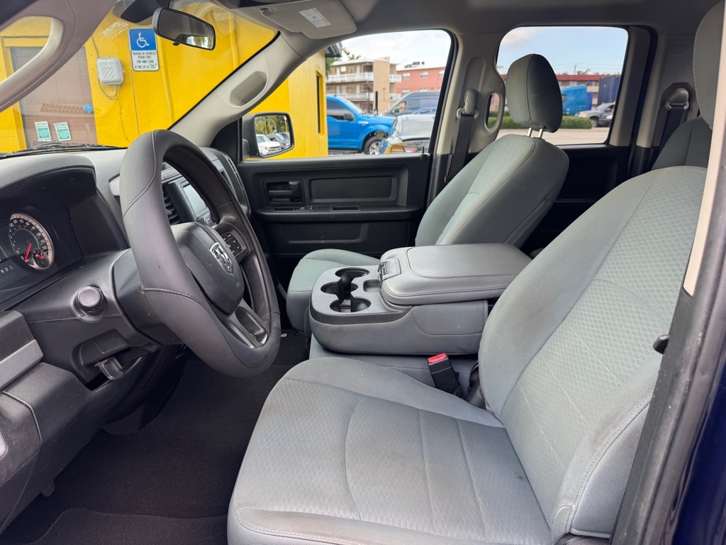 RAM 1500 Tradesman Quad Cab 2WD 2017