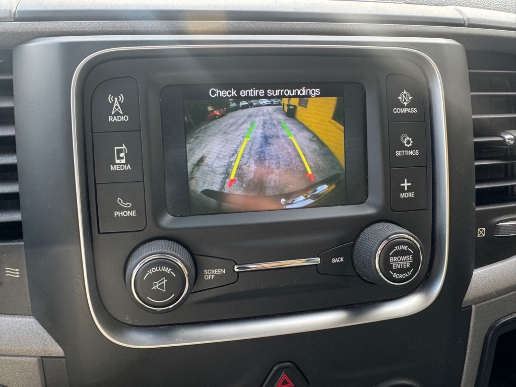 RAM 1500 Tradesman Quad Cab 2WD 2017