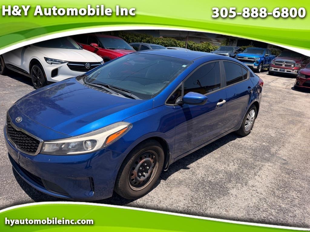 2017 Kia Forte LX AT's photo