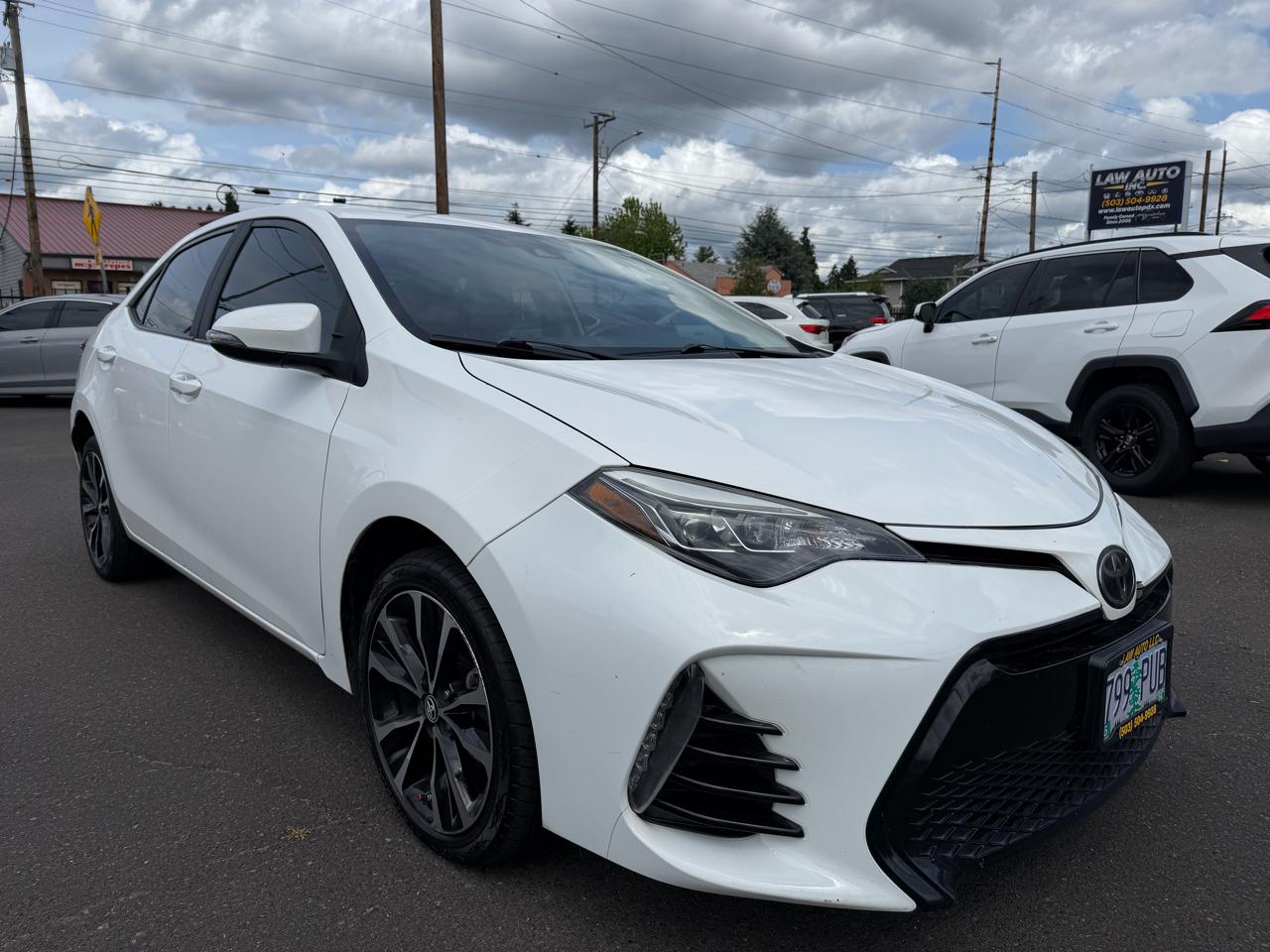 2017 Toyota Corolla SE 4D Sedan