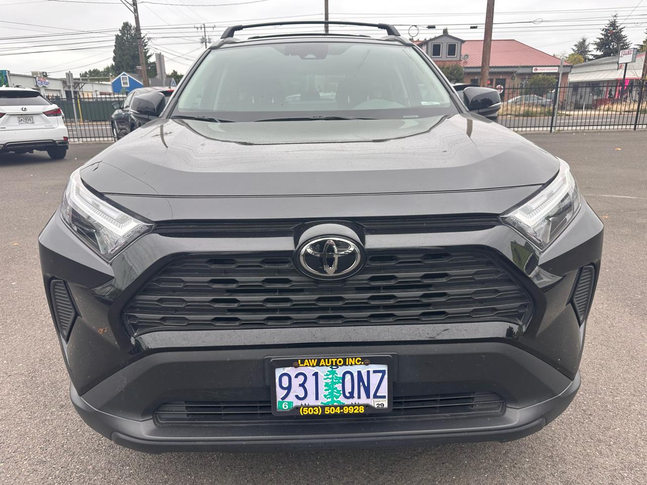 Toyota RAV4 photo 2