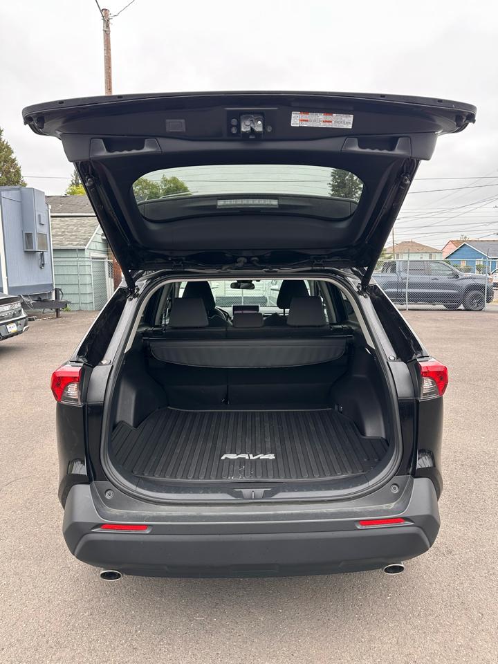 Toyota RAV4 photo 9