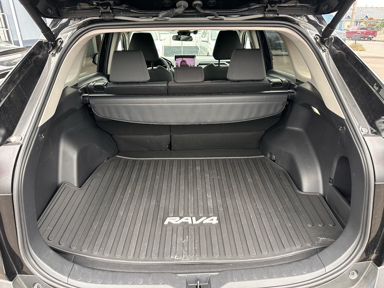 Toyota RAV4 photo 10