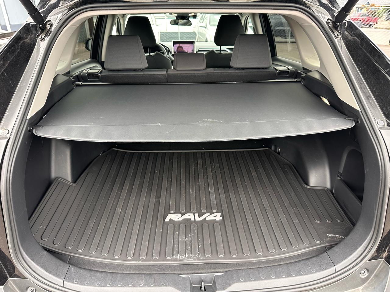 Toyota RAV4 photo 11