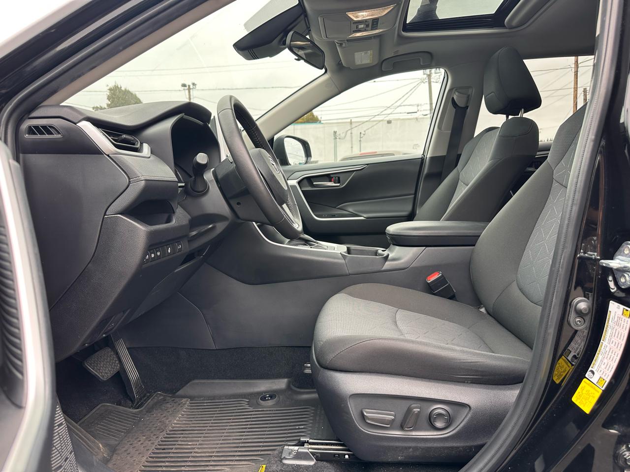 Toyota RAV4 photo 14
