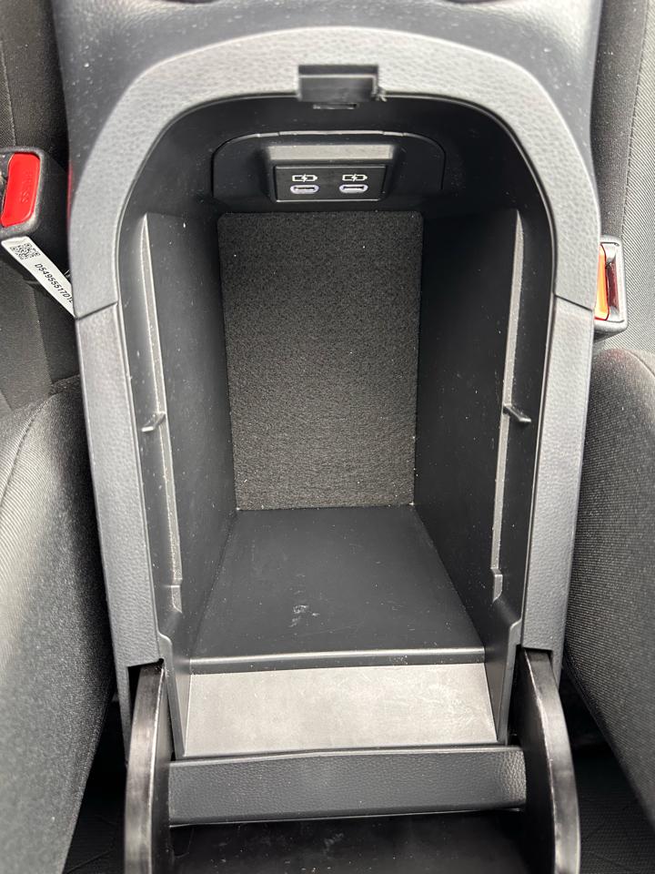 Toyota RAV4 photo 29