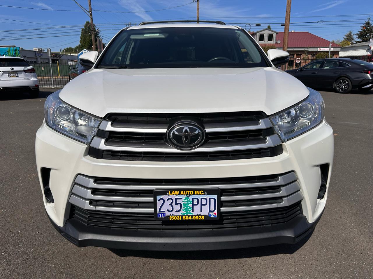 Toyota Highlander photo 2