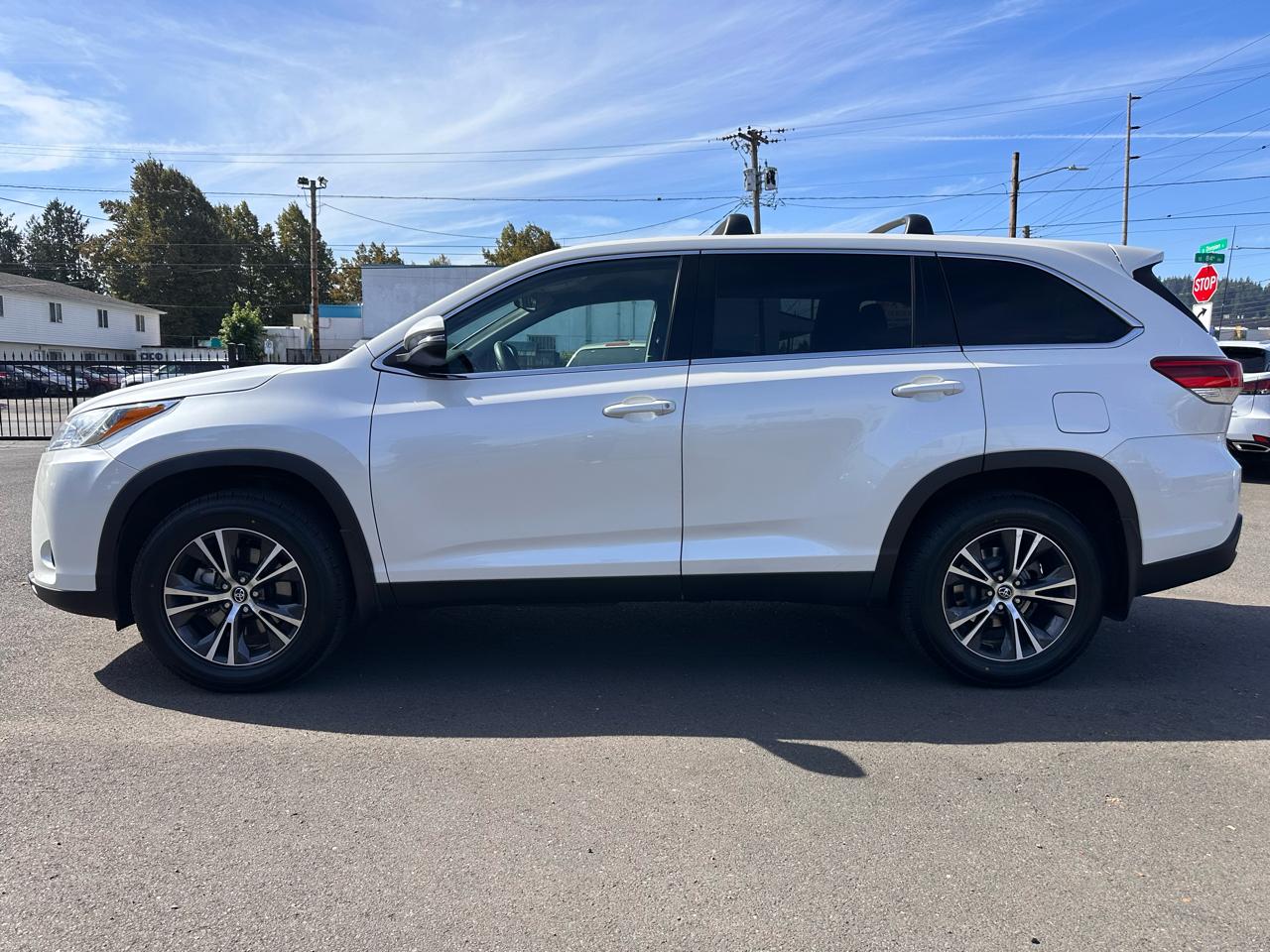 Toyota Highlander photo 4