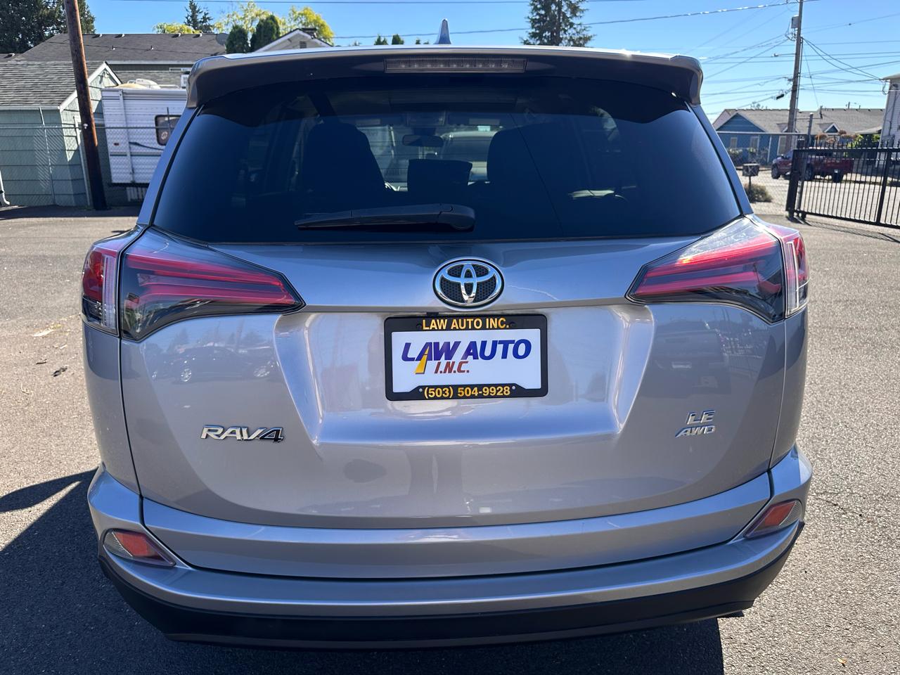 Toyota RAV4 photo 6