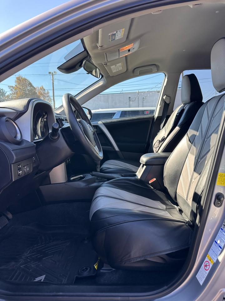 Toyota RAV4 photo 13