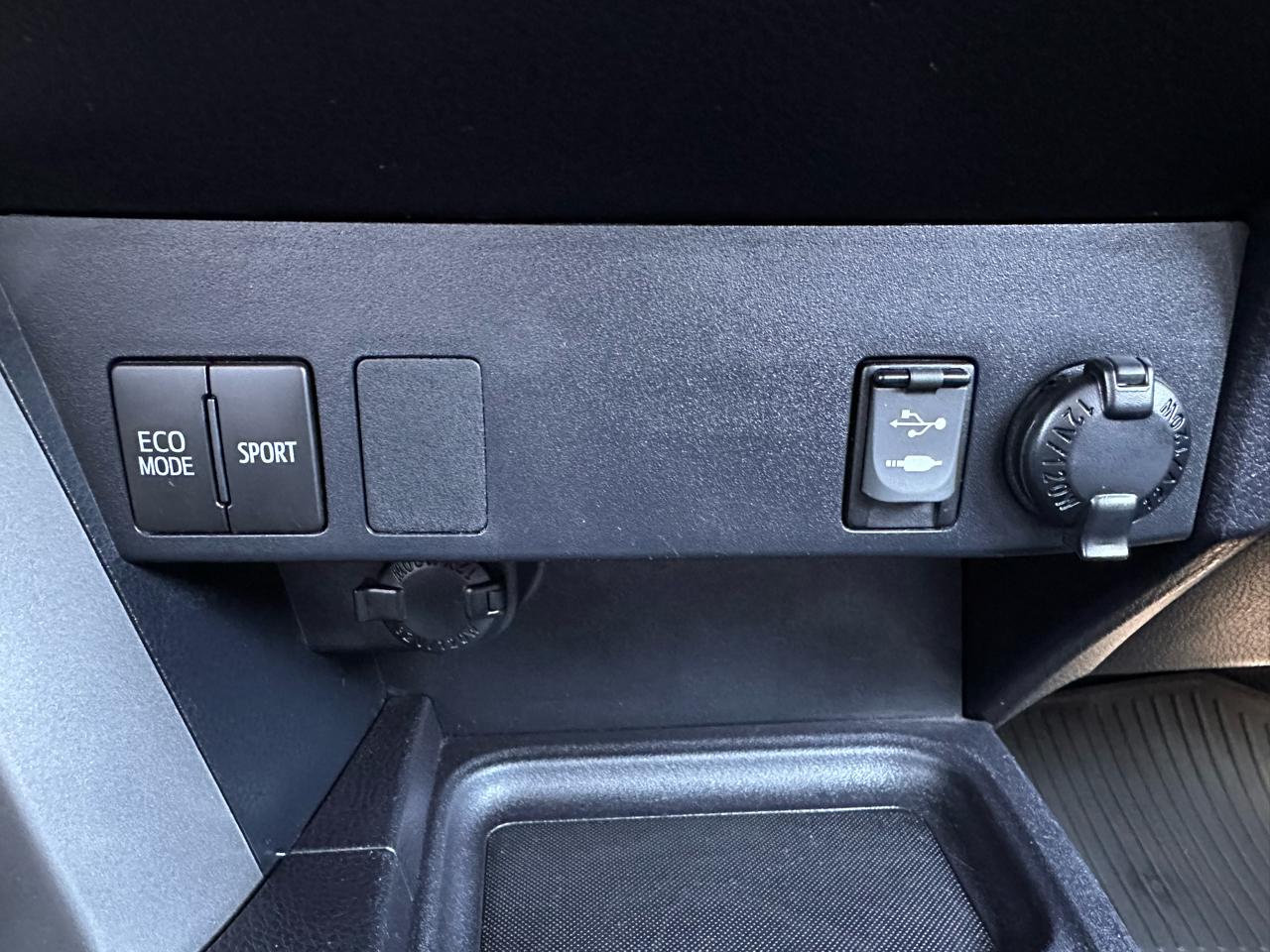 Toyota RAV4 photo 25
