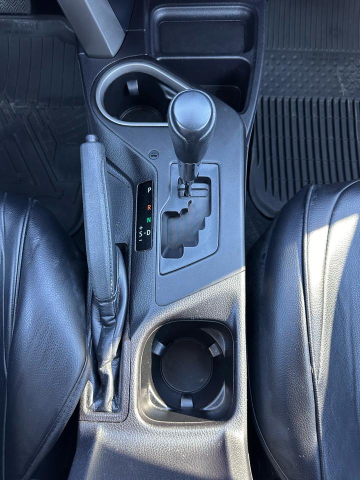 Toyota RAV4 photo 26