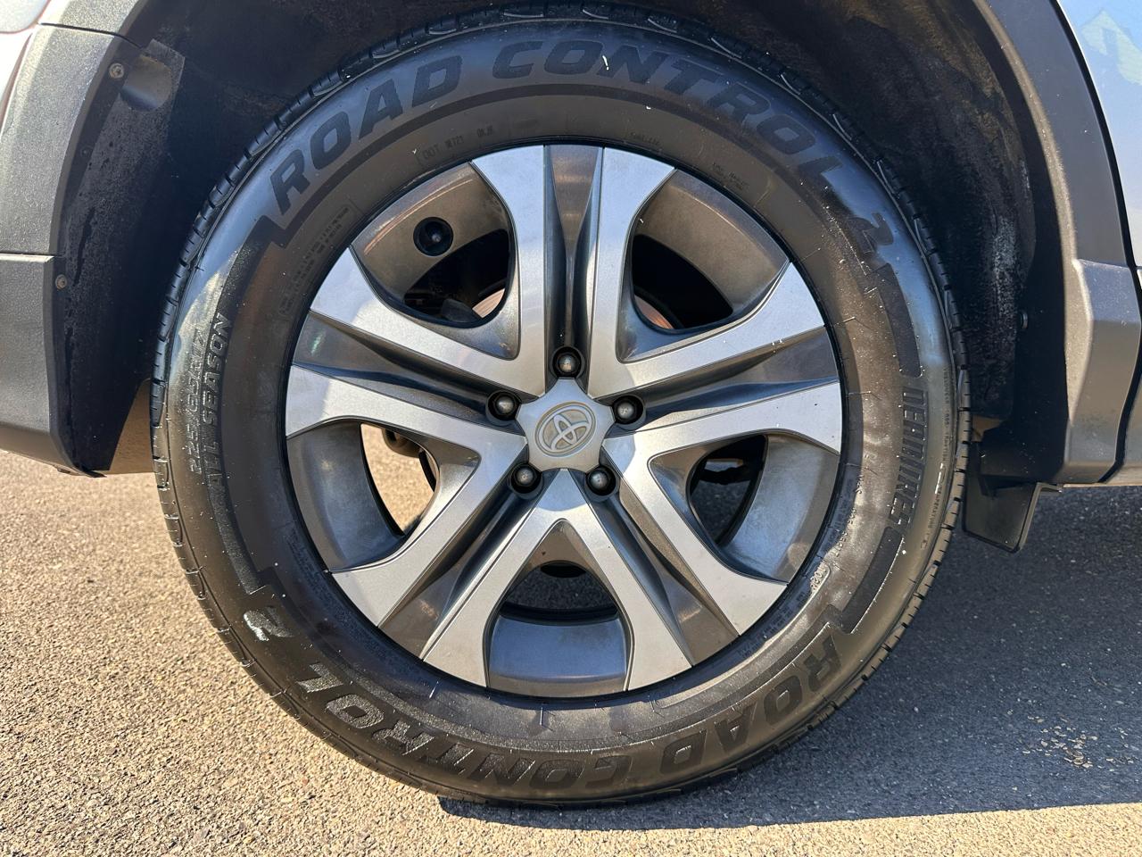 Toyota RAV4 photo 30