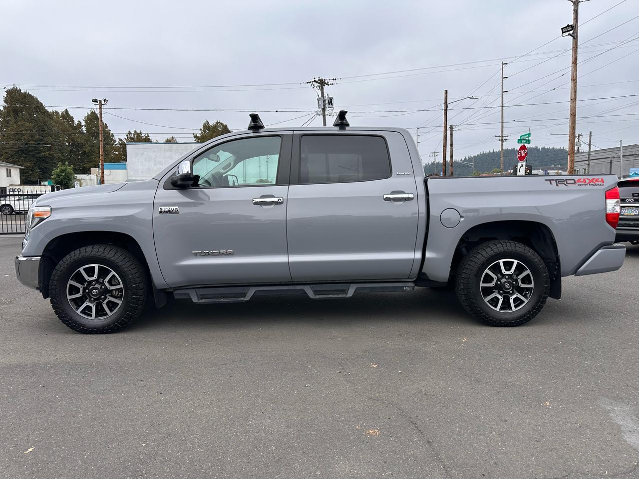 Toyota Tundra photo 4