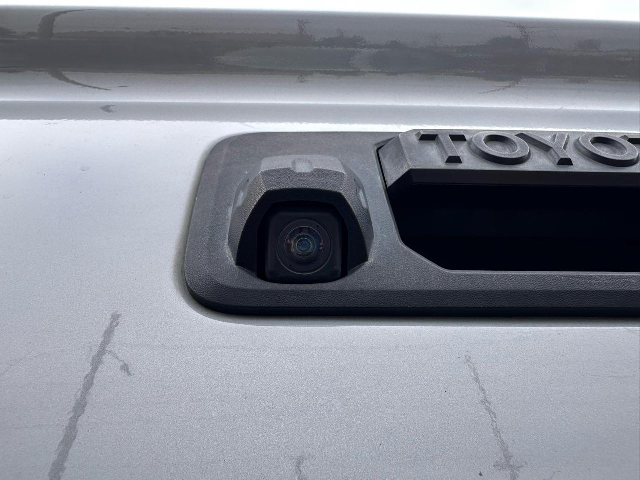 Toyota Tundra photo 11