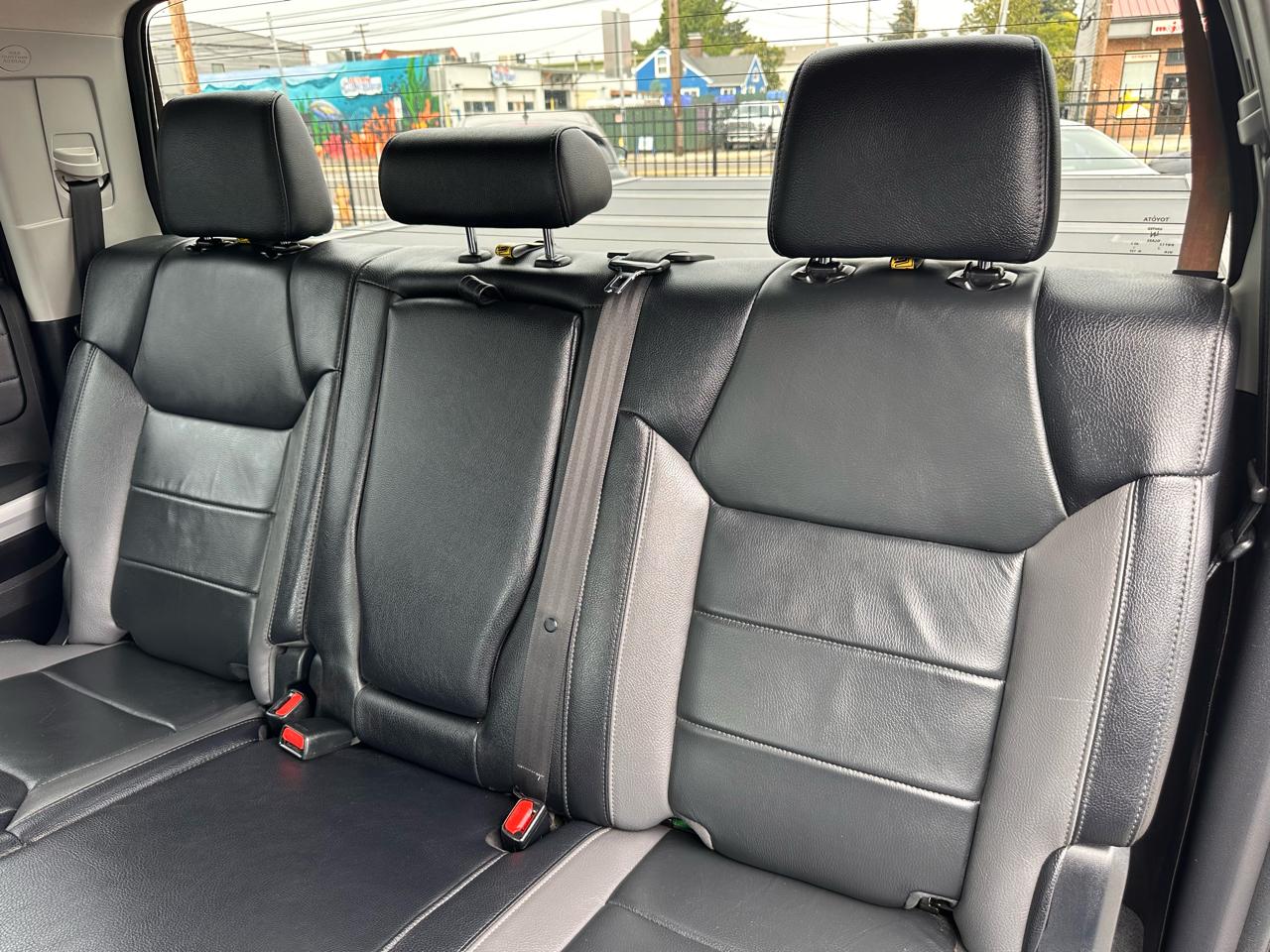 Toyota Tundra photo 17