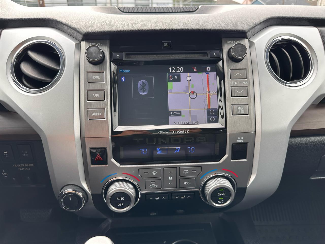 Toyota Tundra photo 28