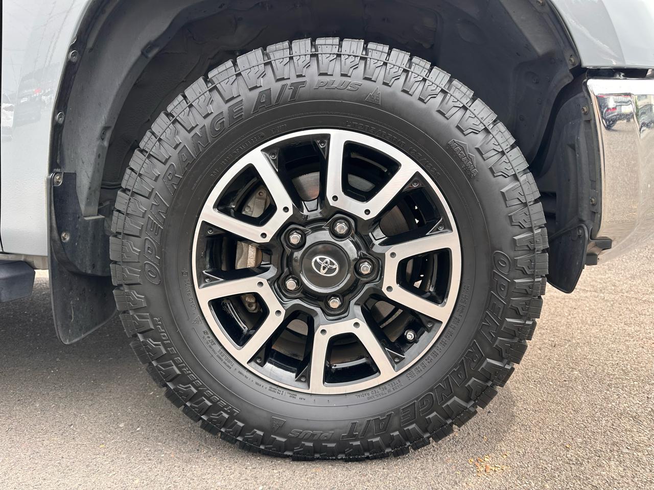 Toyota Tundra photo 46