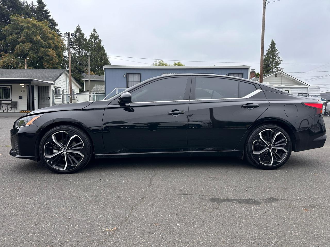Nissan Altima photo 4