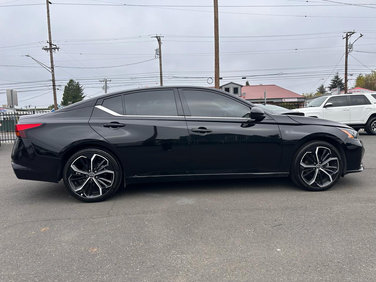 Nissan Altima photo 8
