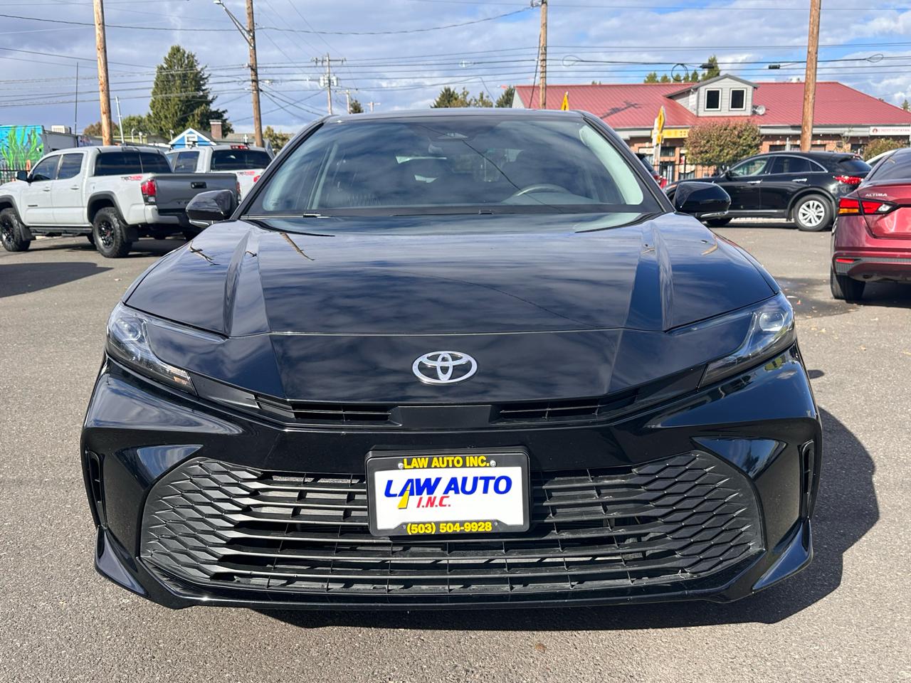 Toyota Camry photo 2