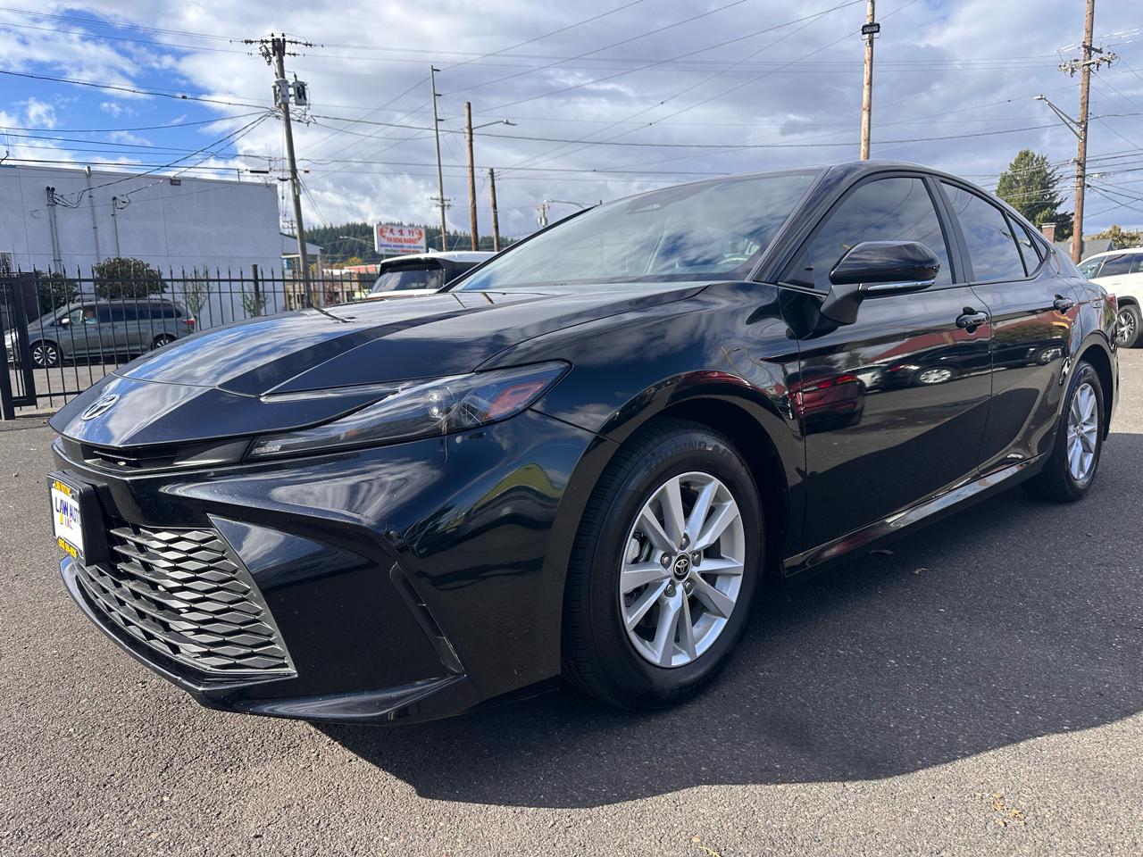Toyota Camry photo 3