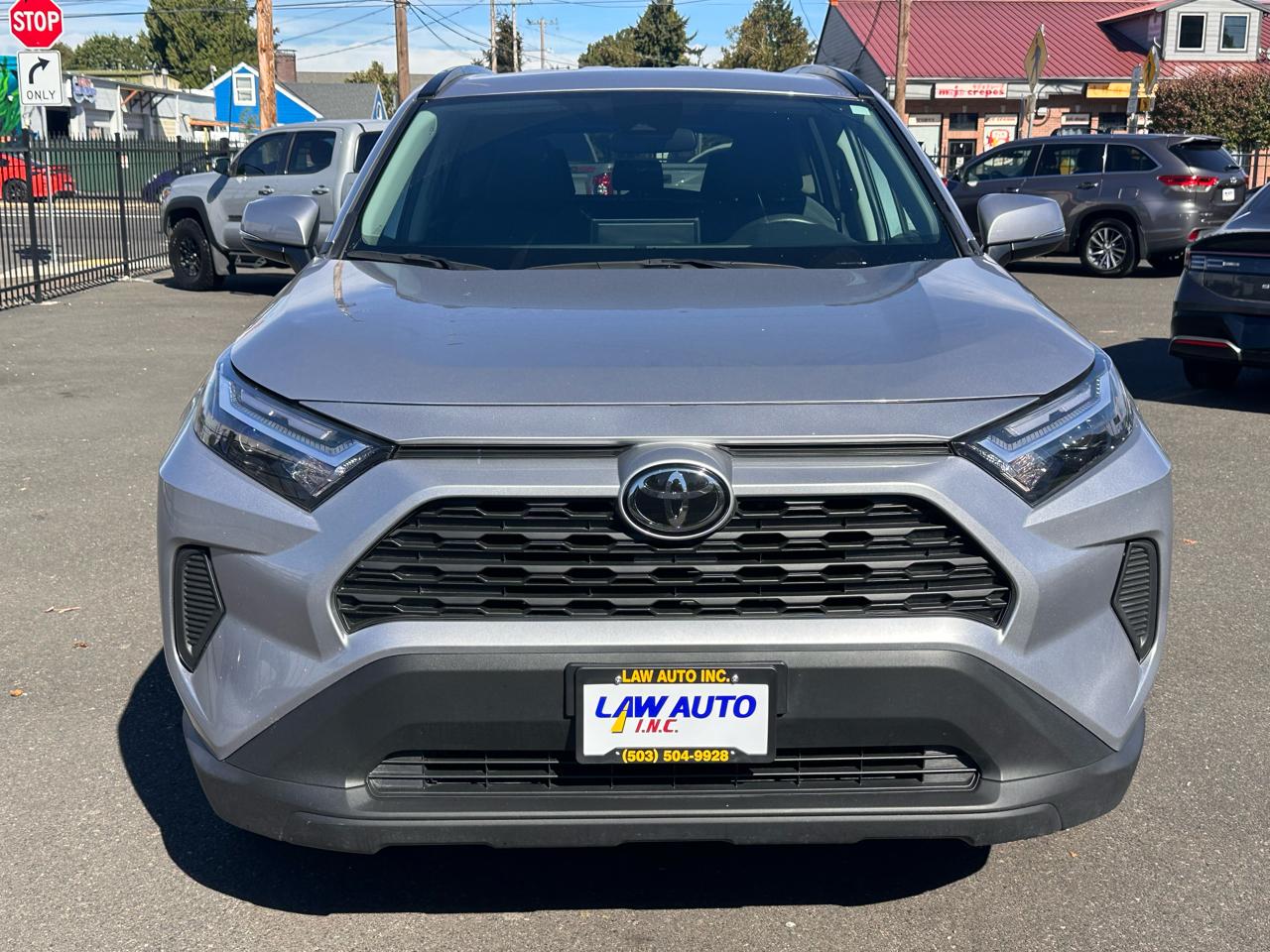 Toyota RAV4 photo 2