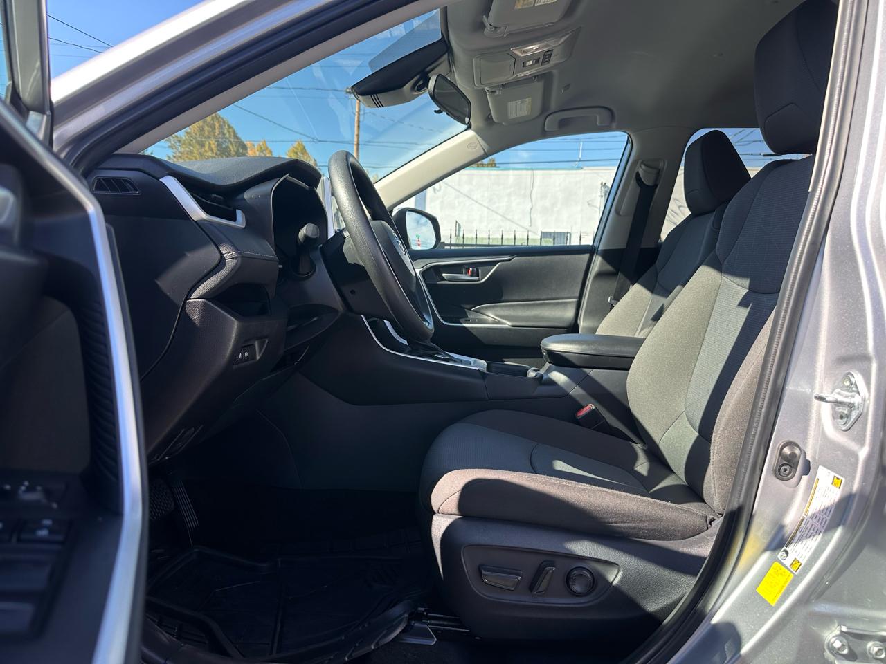 Toyota RAV4 photo 15