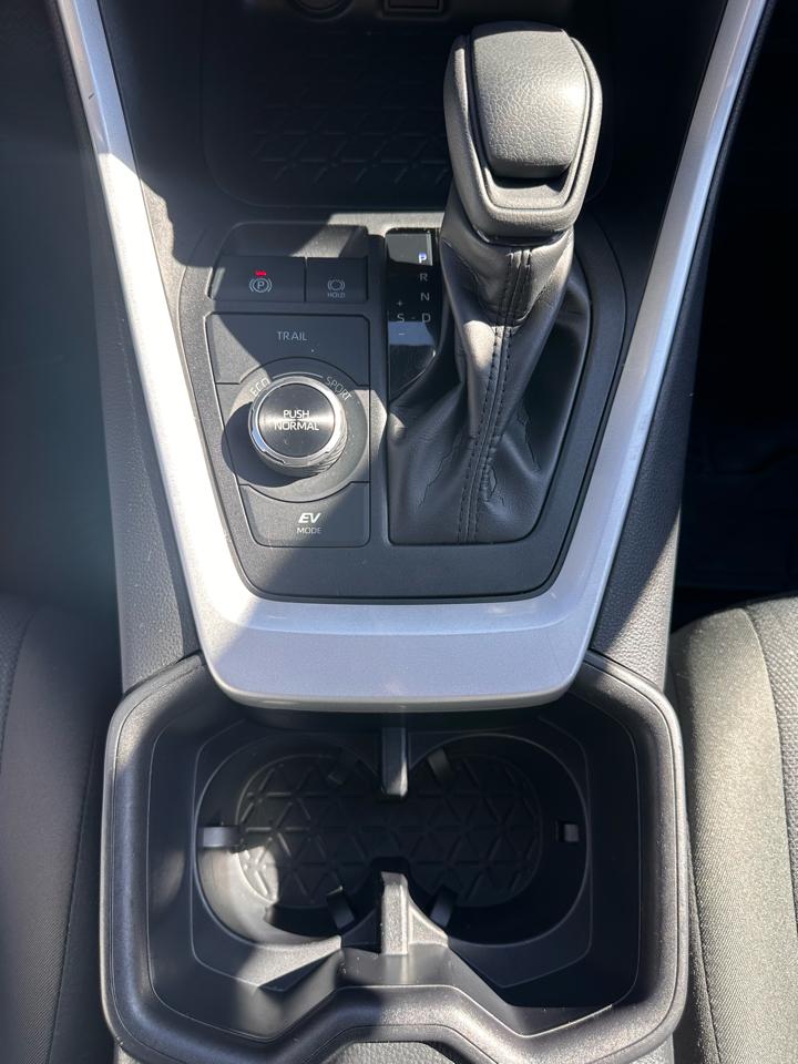 Toyota RAV4 photo 29