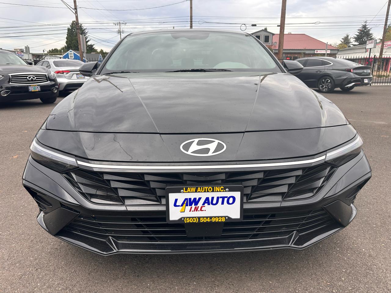 Hyundai Elantra photo 2