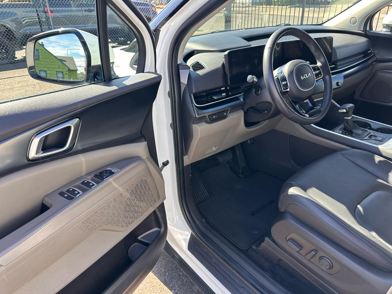 Kia Carnival photo 15