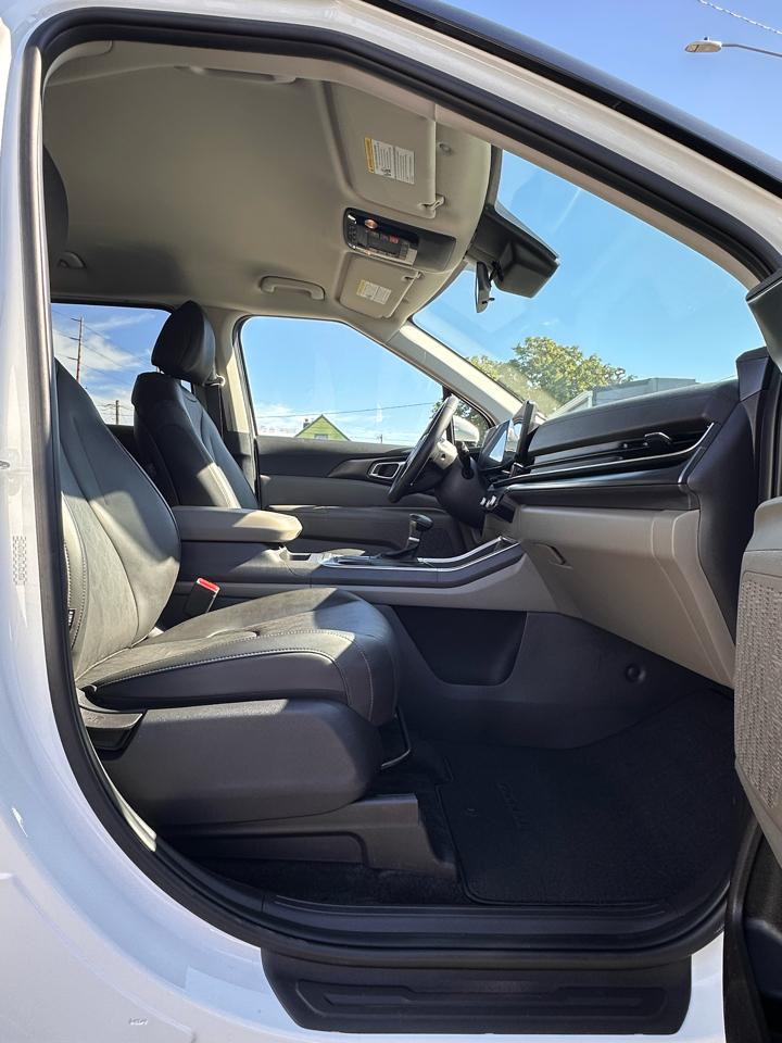 Kia Carnival photo 21