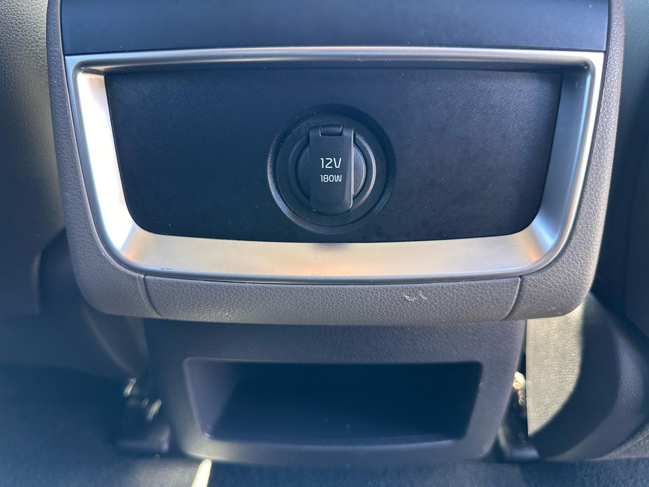 Kia Carnival photo 28
