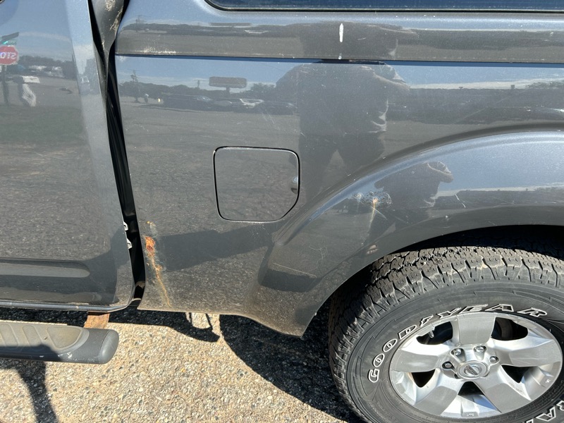 Nissan Frontier SV V6 King Cab 4WD 2011 Nissan Frontier SV V6 King Cab 4WD 2011