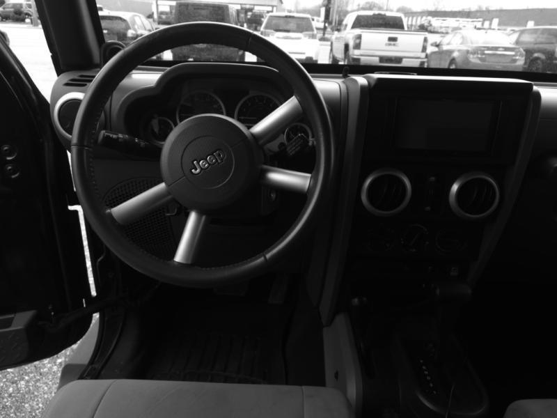 Jeep Wrangler Unlimited Sahara 4WD 2010