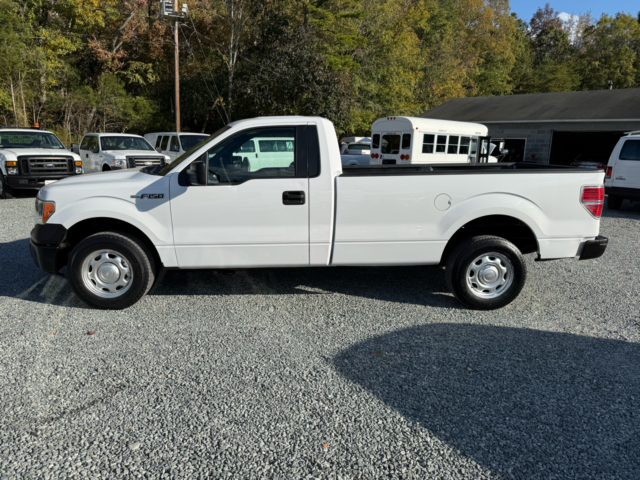 Ford F-150 2WD Reg Cab 141" XL 2014 Ford F-150 2WD Reg Cab 141" XL 2014