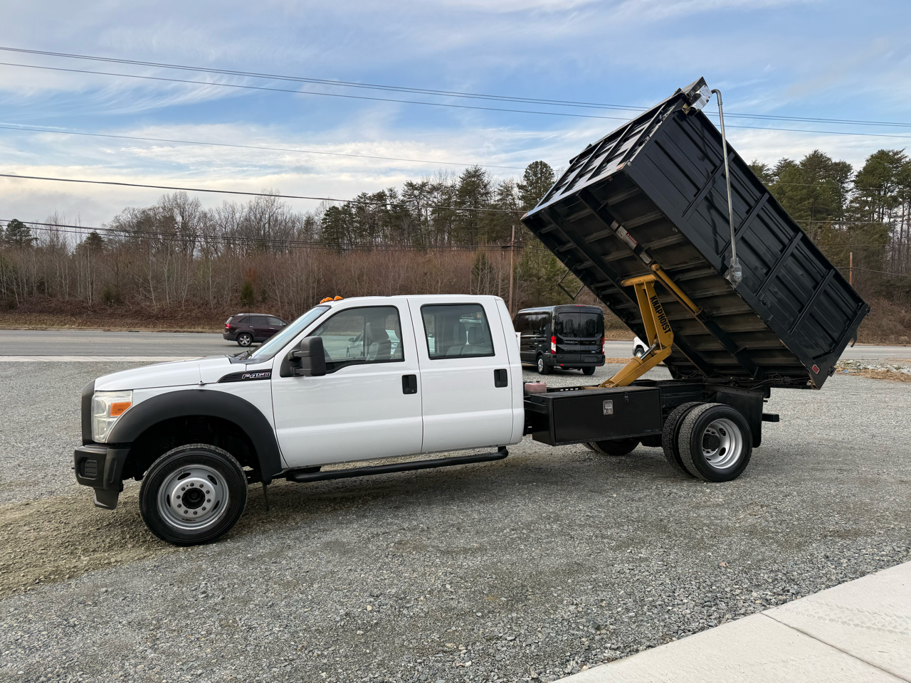 2011 Ford F-450 Super Duty Chassis Cab's photo