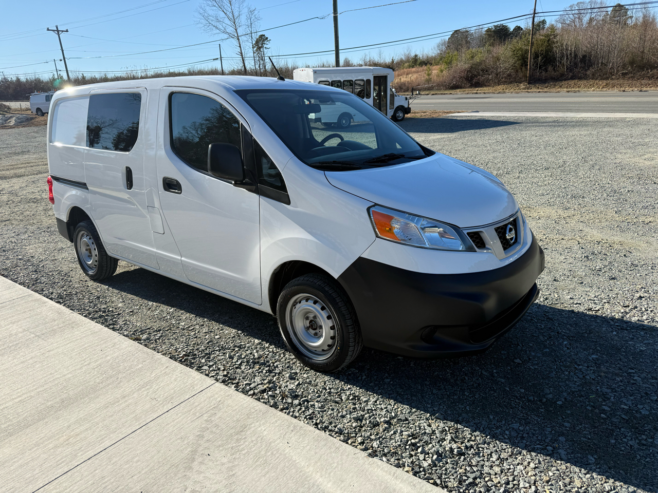 Nissan NV200 SV 2015