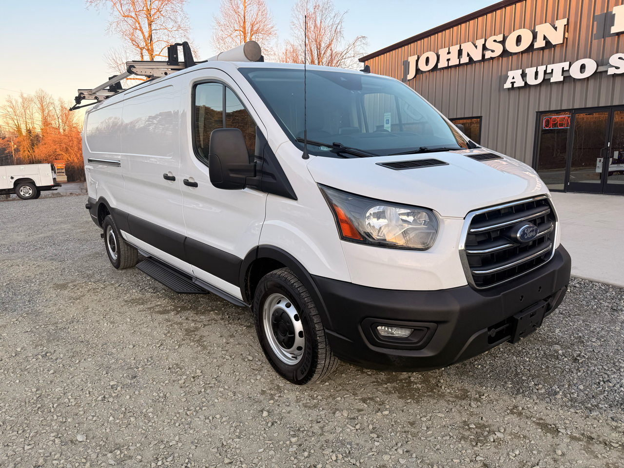Ford Transit 150 Van Low Roof w/Sliding Pass. 130-in. WB 2020