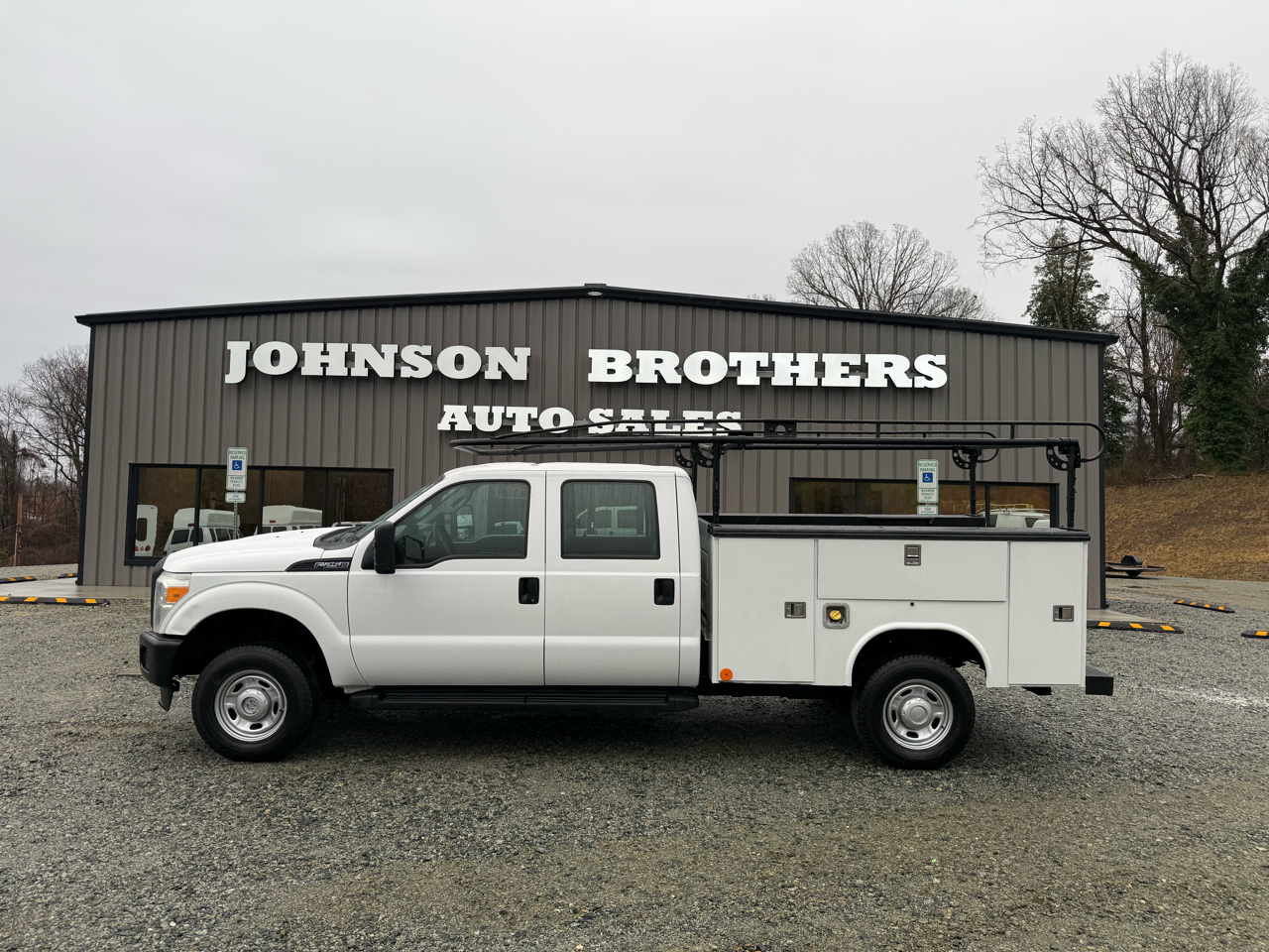 Ford F-250 SD XL Crew Cab LWB 4WD 2015