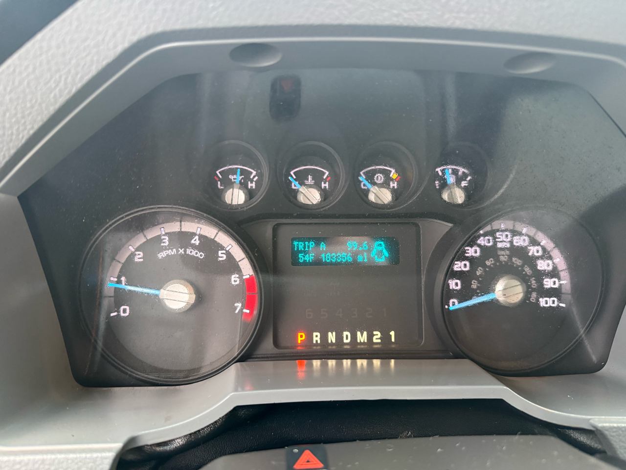 Ford F-250 SD XL Crew Cab LWB 4WD 2015