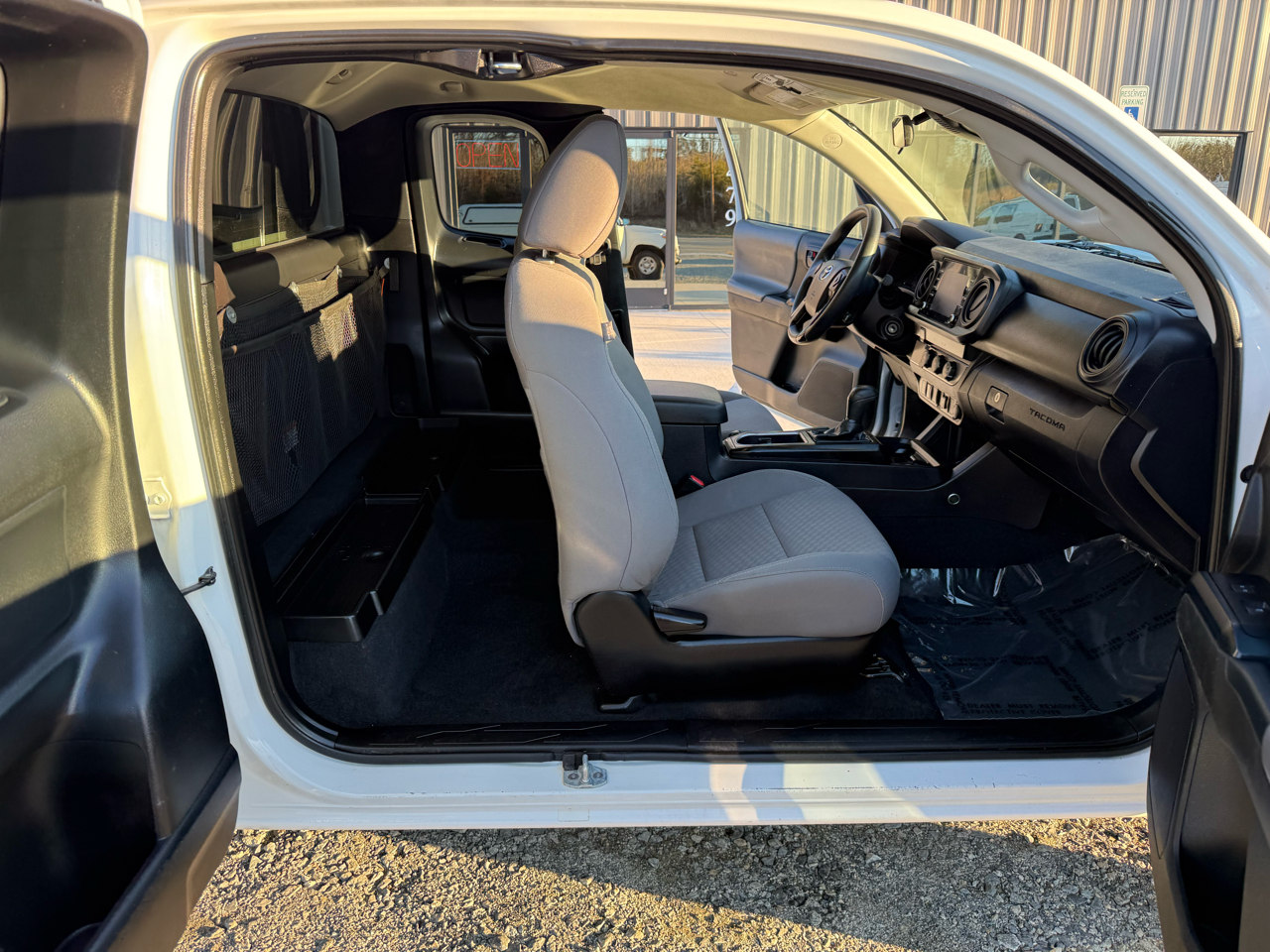 Toyota Tacoma SR5 Access Cab I4 6AT 2WD 2021