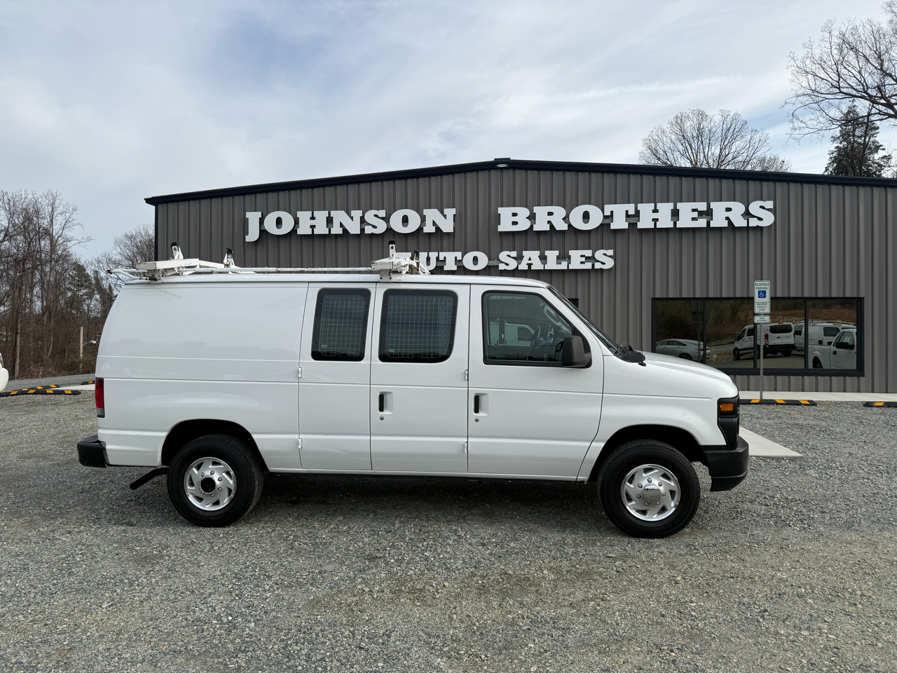 Ford Econoline E-250 2011